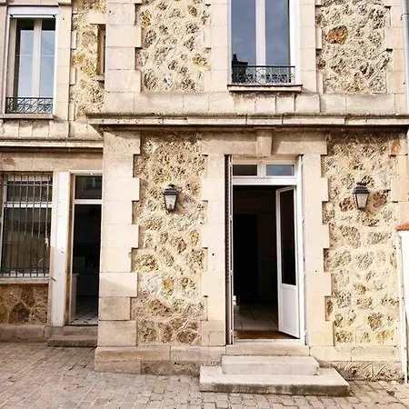 Particulier, A 100m De L'avenue De Champagne エペルネー